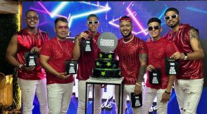 Los Conquistadores de la Salsa celebran sus 26 años de trayectoria con su último éxito: “Soy un conquistador”
